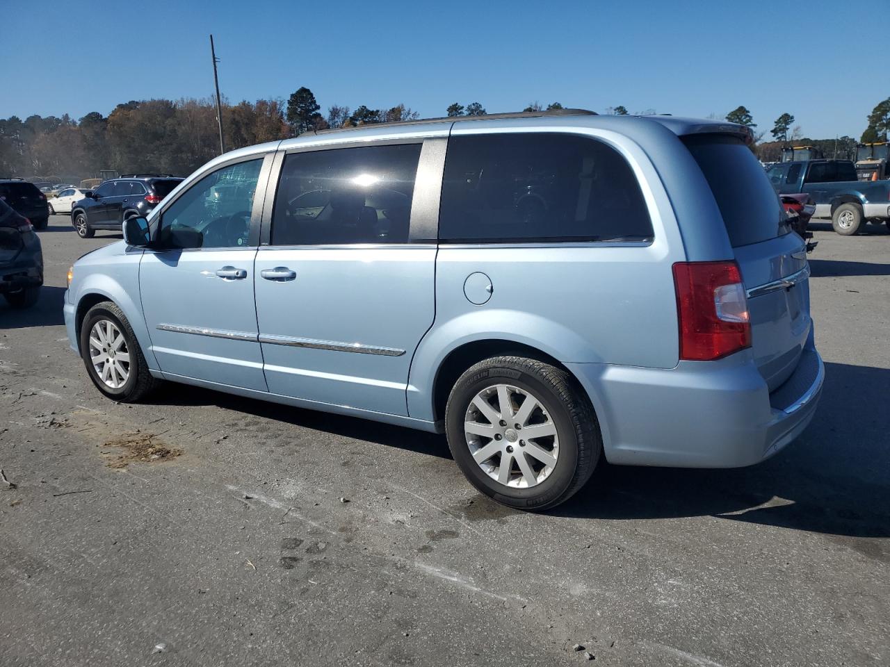 CHRYSLER TOWN & COUNTRY TOURING