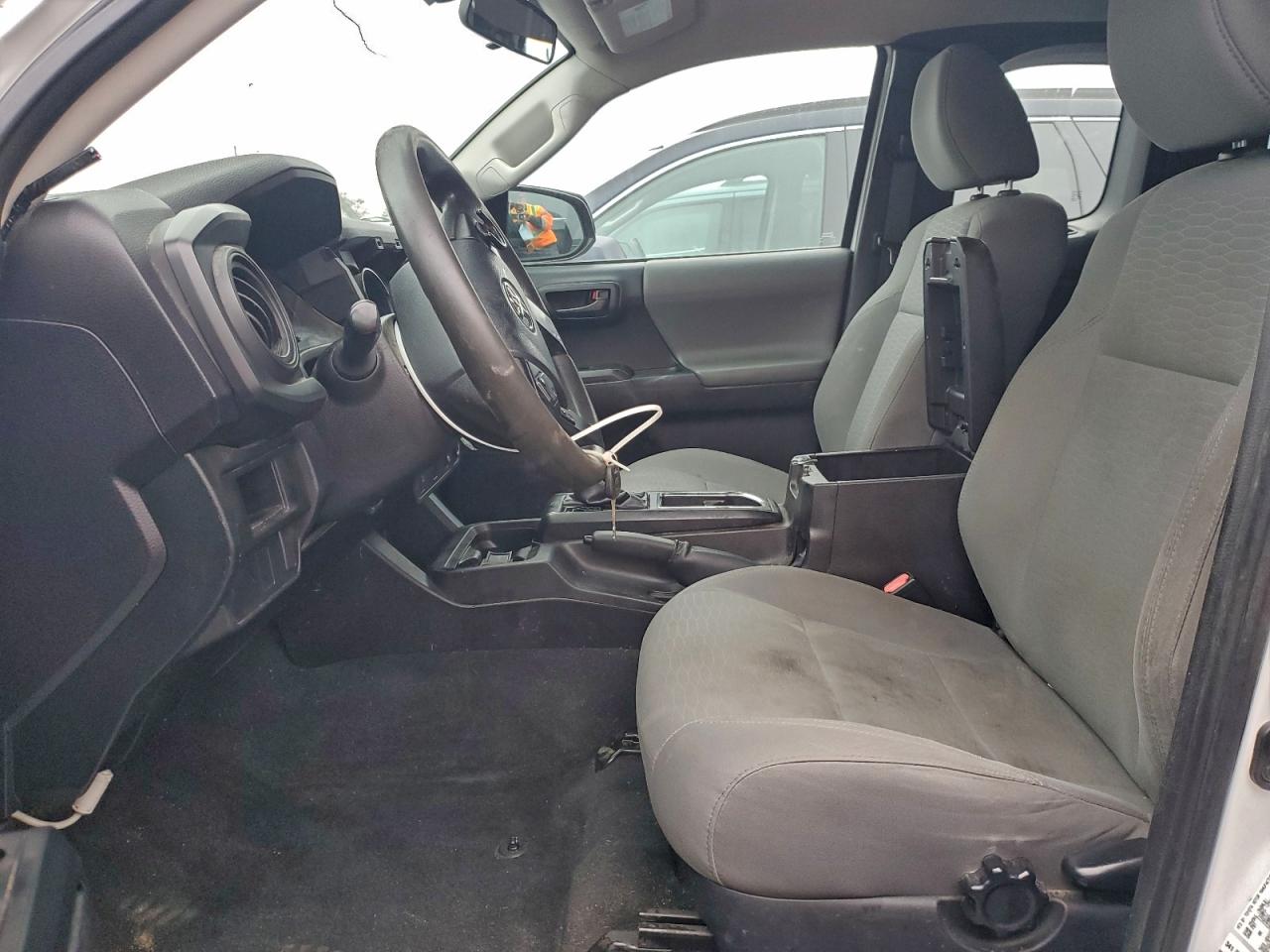 TOYOTA TACOMA ACCESS CAB