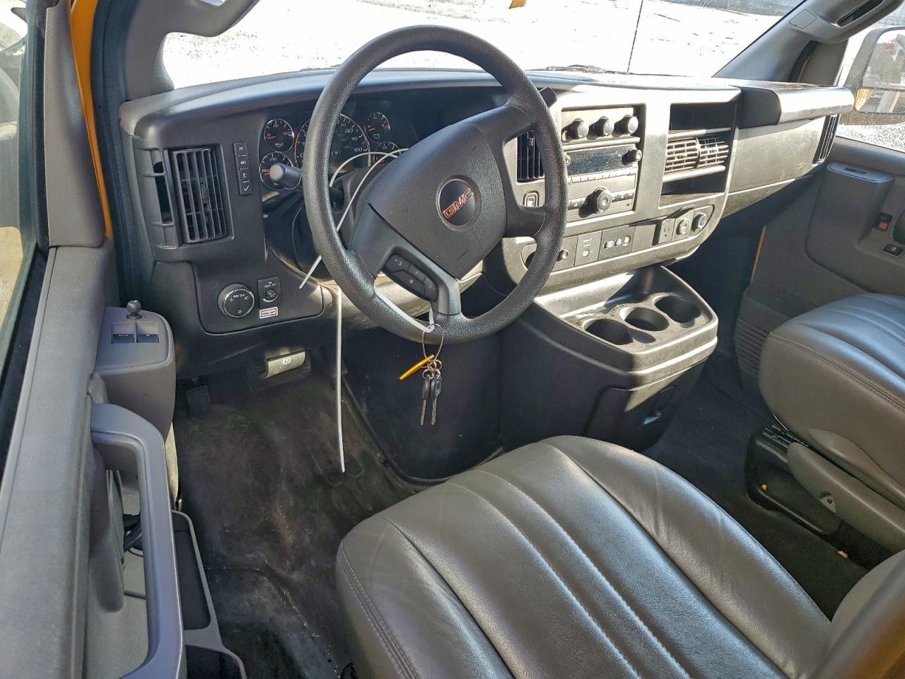 GMC SAVANA CUTAWAY G3500