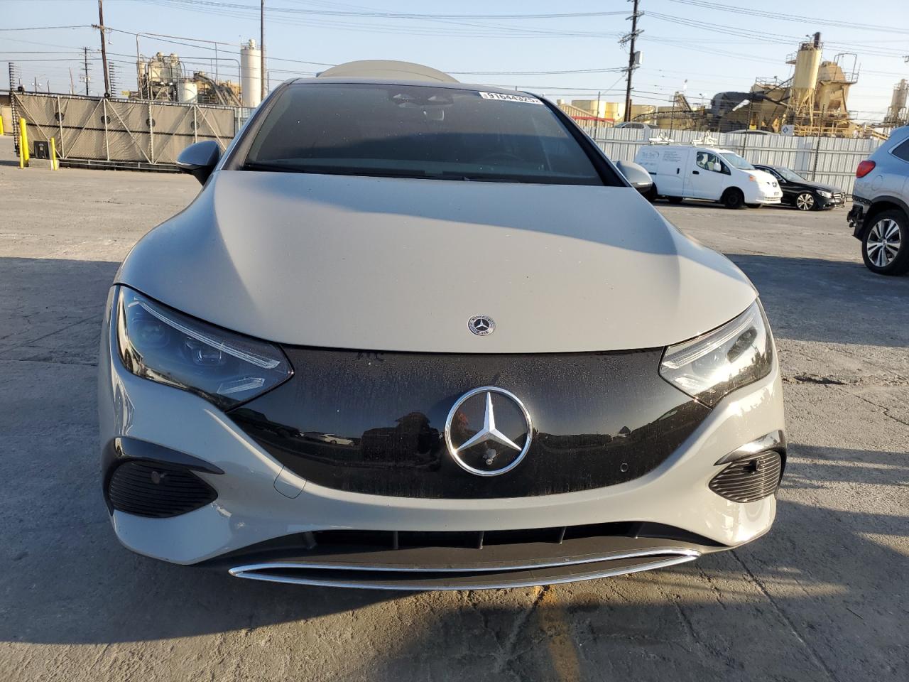 MERCEDES-BENZ EQE 350+