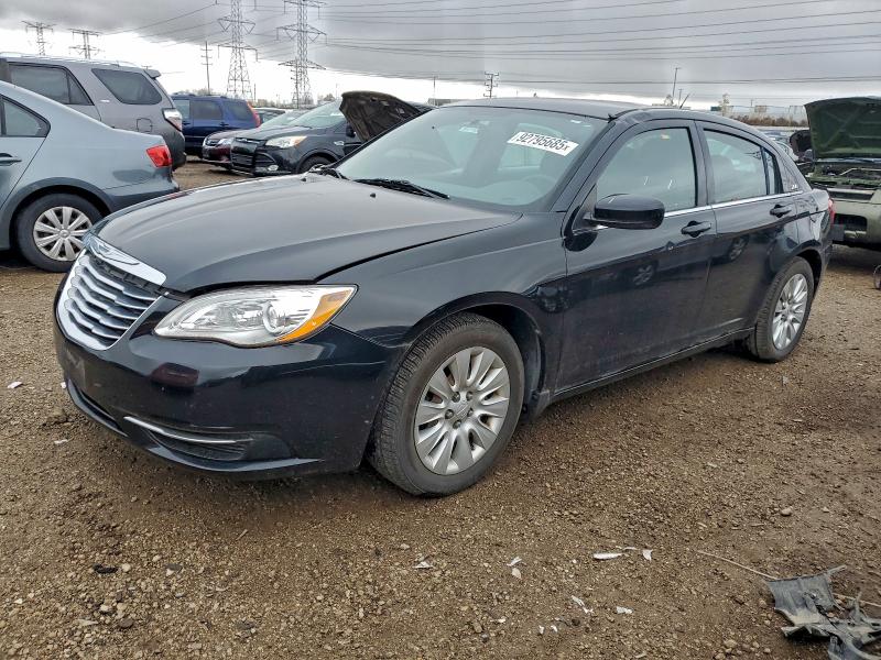 Global Auto Auctions: 2013 CHRYSLER 200 LX