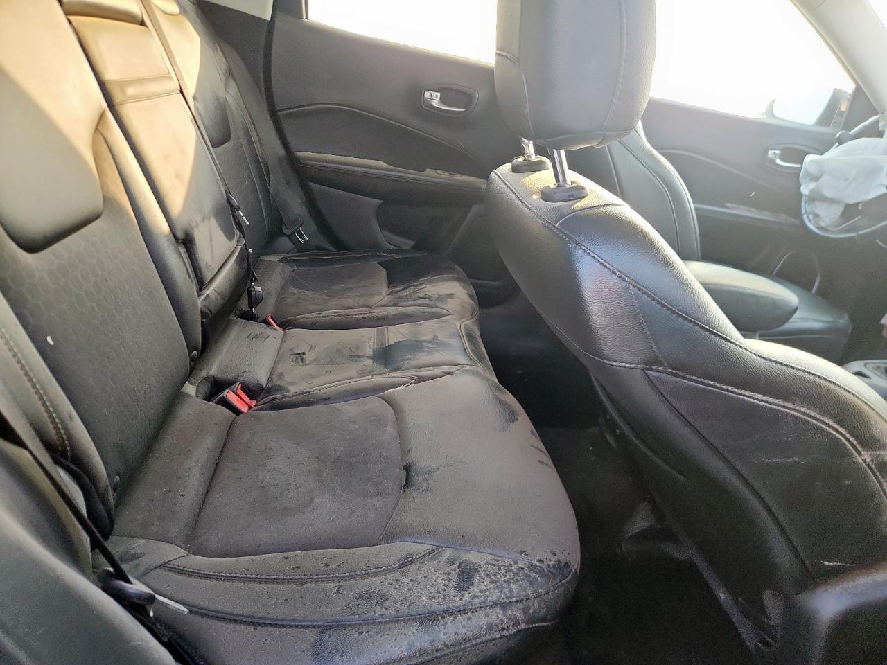 JEEP COMPASS LATITUDE