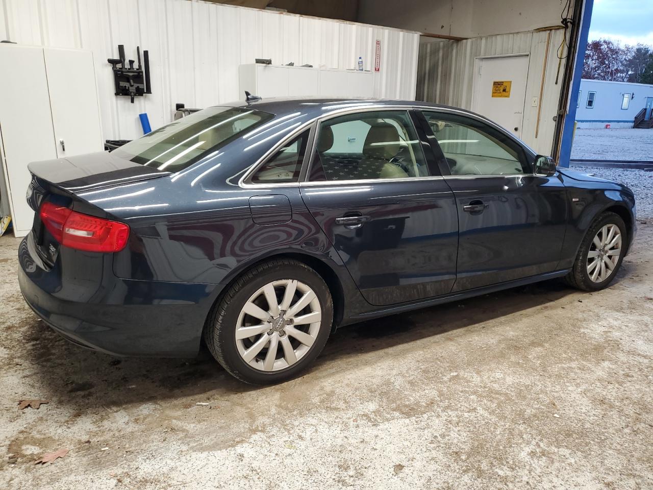AUDI A4 PREMIUM