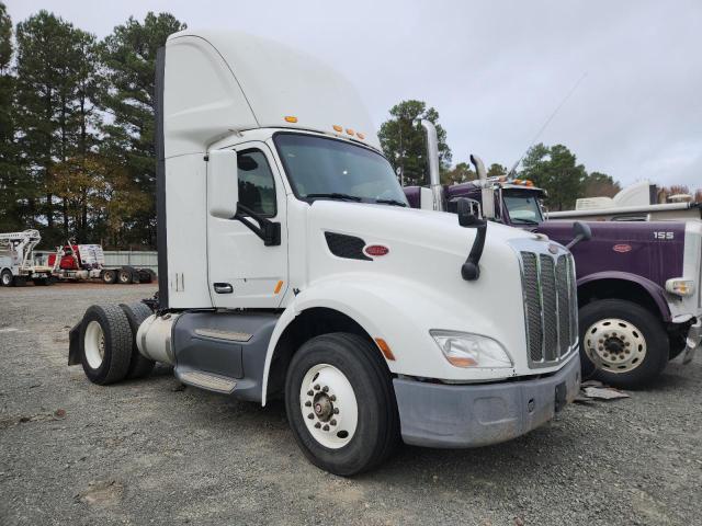 Global Auto Auctions: 2016 PETERBILT 579