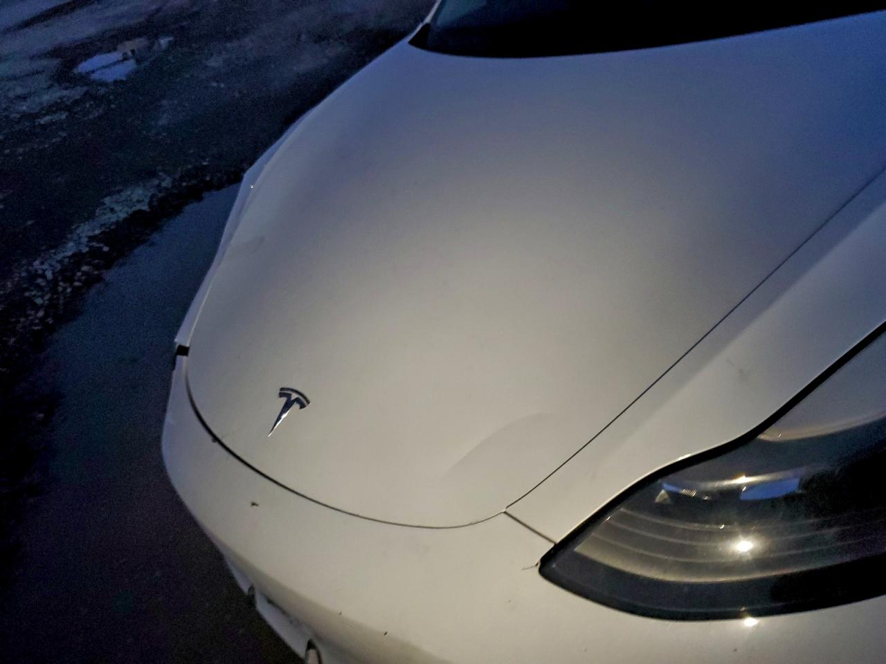 Lot #3311900688 2023 TESLA MODEL 3