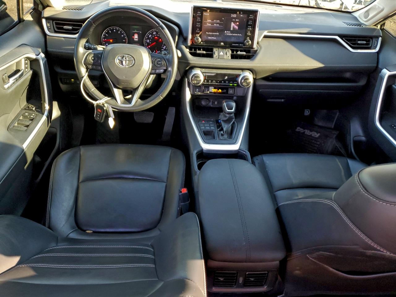 Lot #3309627071 2019 TOYOTA RAV4 XLE P