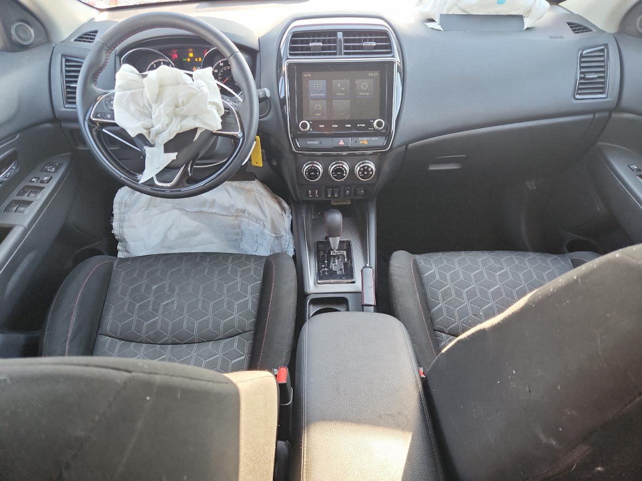 MITSUBISHI OUTLANDER ES