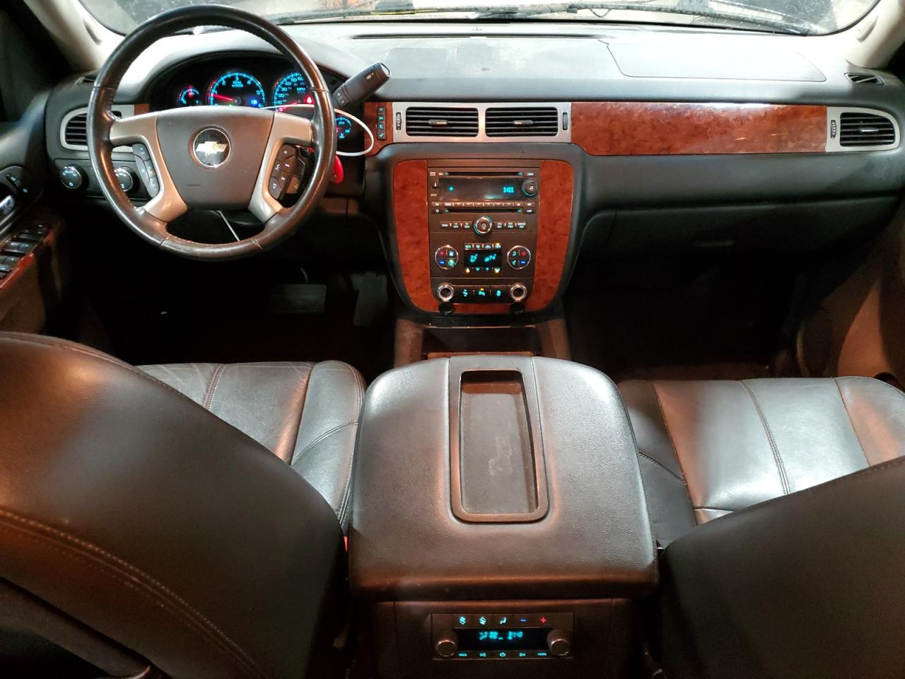 CHEVROLET TAHOE K1500 LT