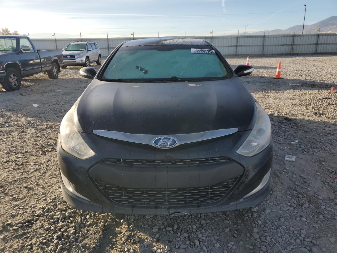 HYUNDAI SONATA HYBRID