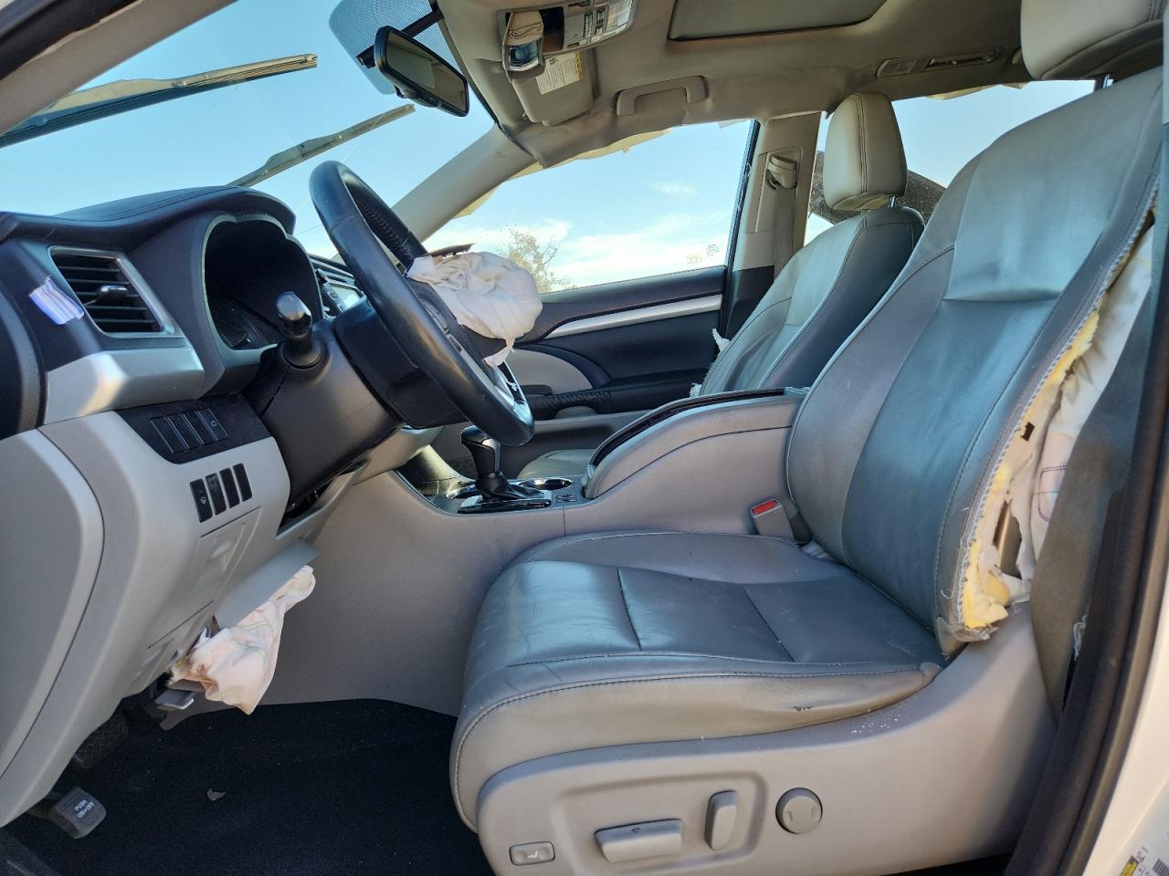 TOYOTA HIGHLANDER XLE