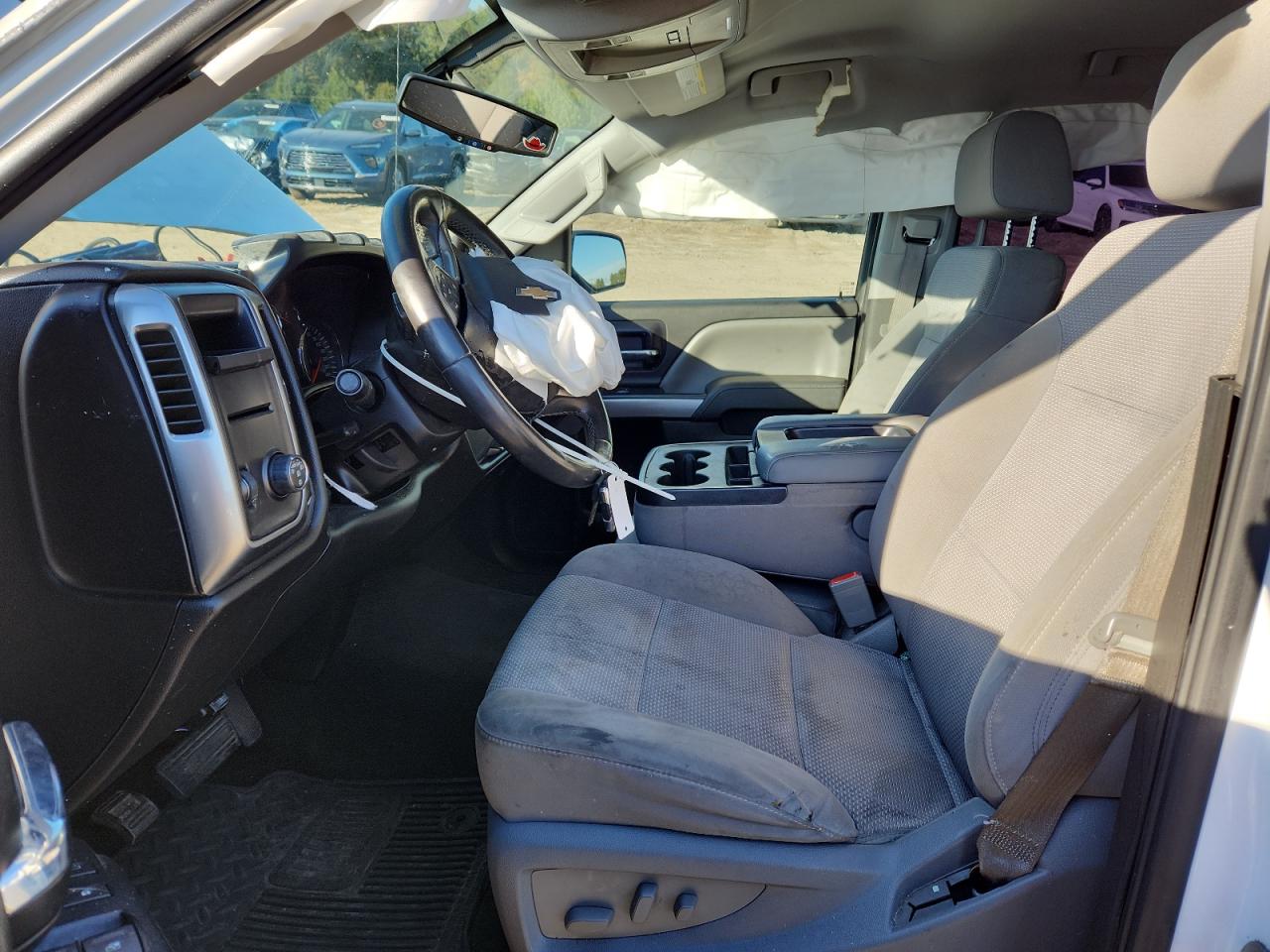 CHEVROLET SILVERADO C1500 LT