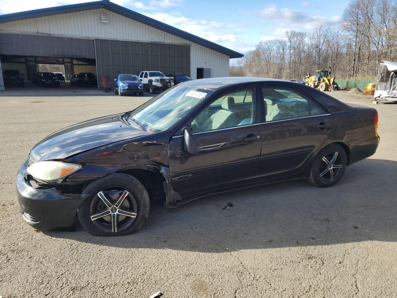 Lot #3303692028 2004 TOYOTA CAMRY LE
