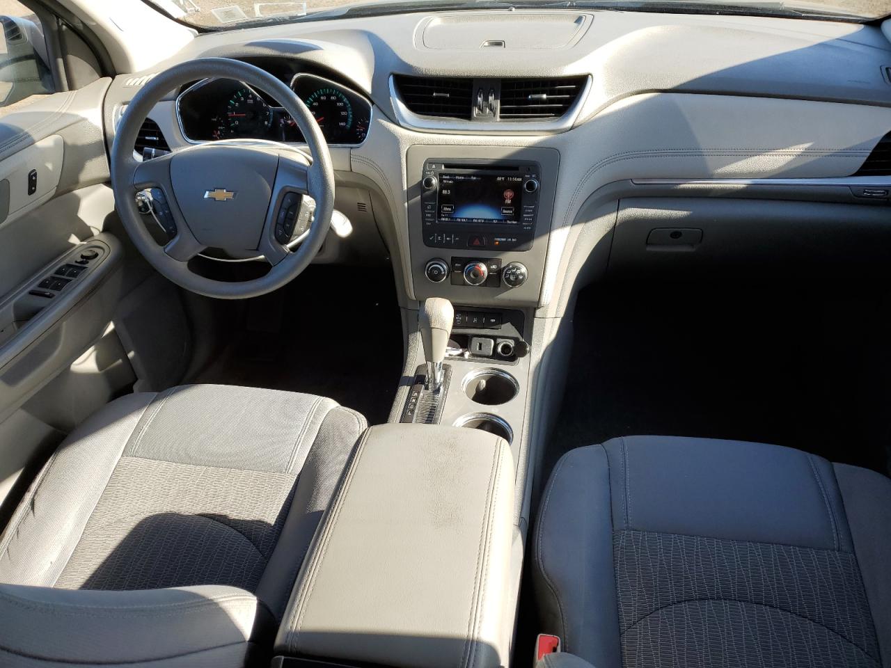 CHEVROLET TRAVERSE LS
