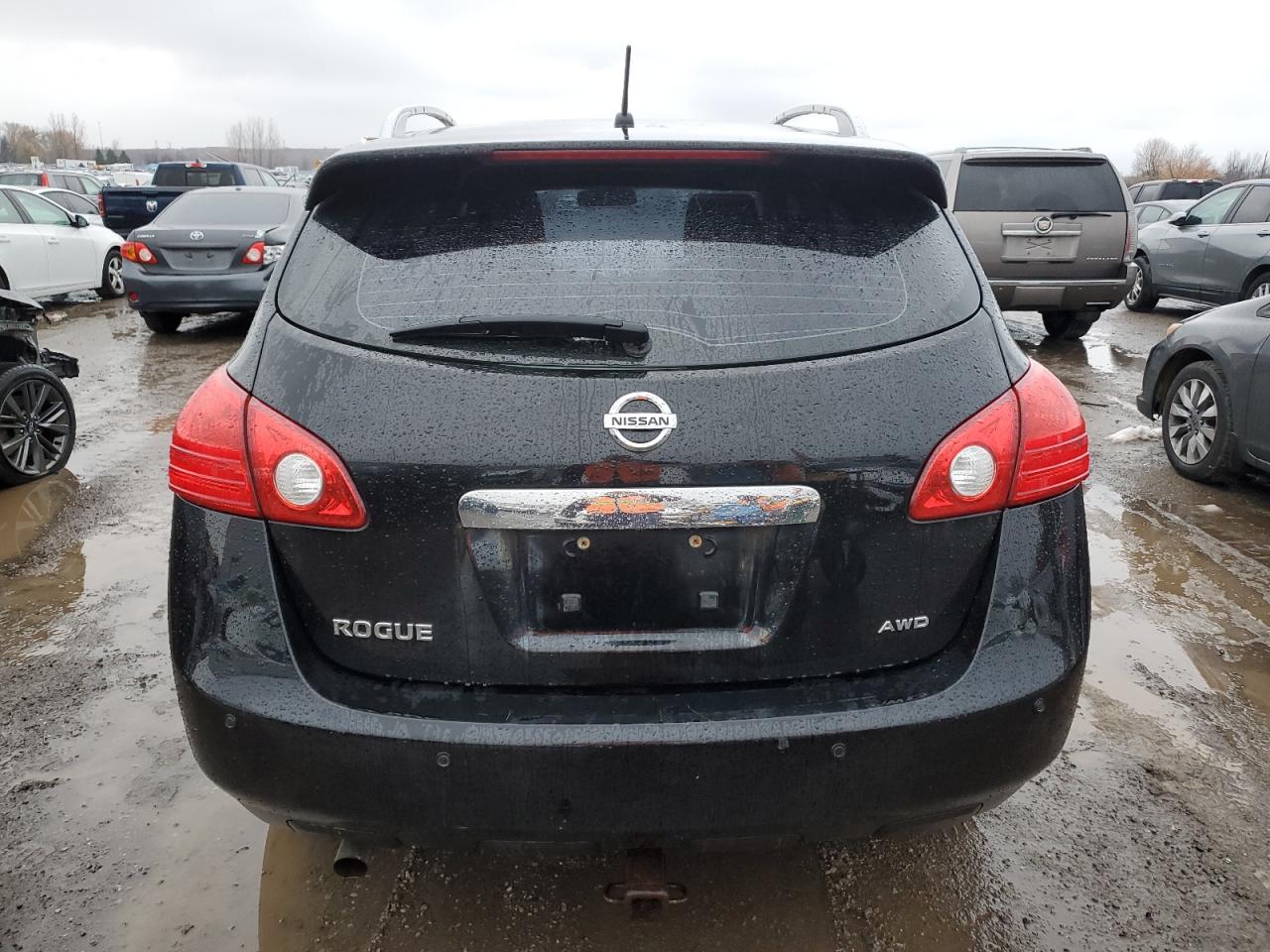 NISSAN ROGUE S