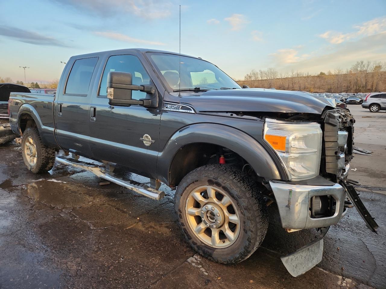 FORD F-350 SUPER DUTY