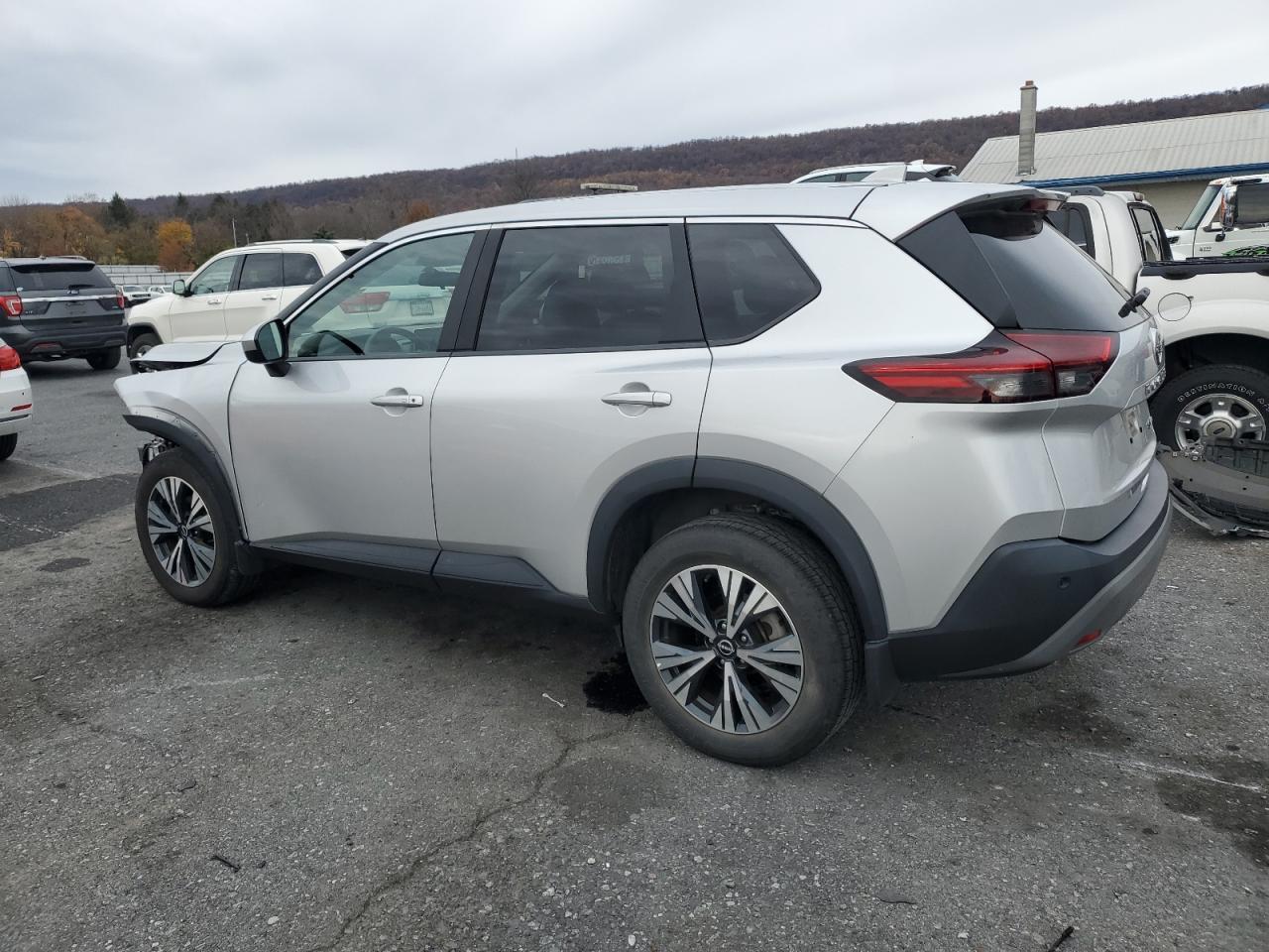 Lot #3315929102 2023 NISSAN ROGUE SV