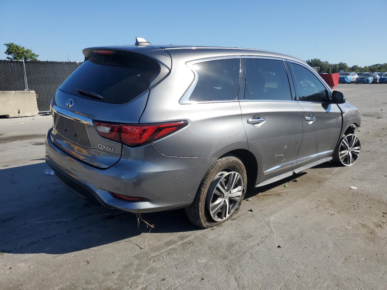 INFINITI QX60 LUXE