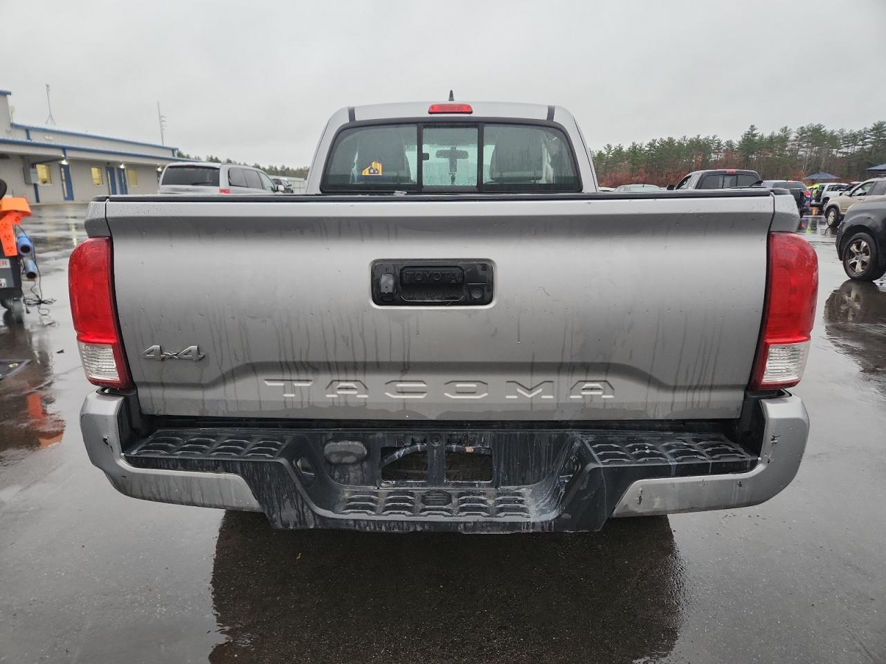 TOYOTA TACOMA ACCESS CAB