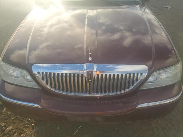 2004 LINCOLN TOWN CAR E #3296225422