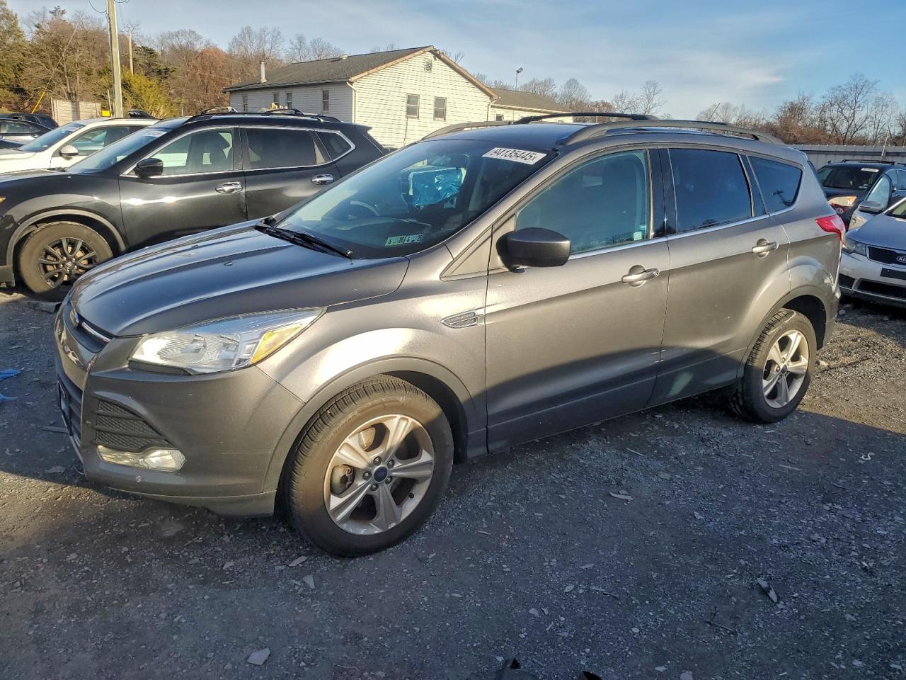 FORD ESCAPE SE