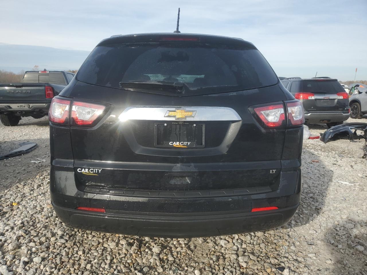 CHEVROLET TRAVERSE LT