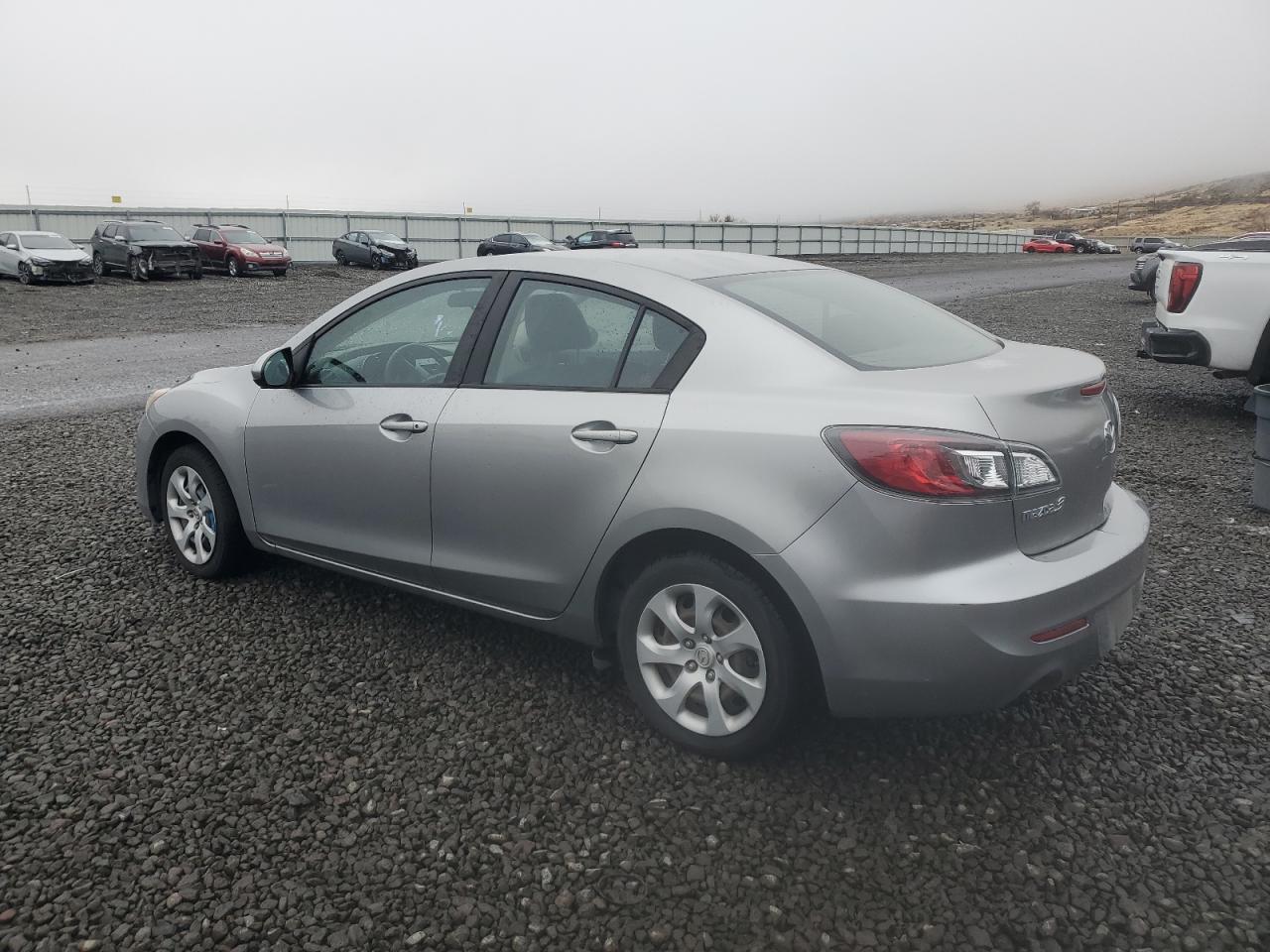MAZDA 3 I