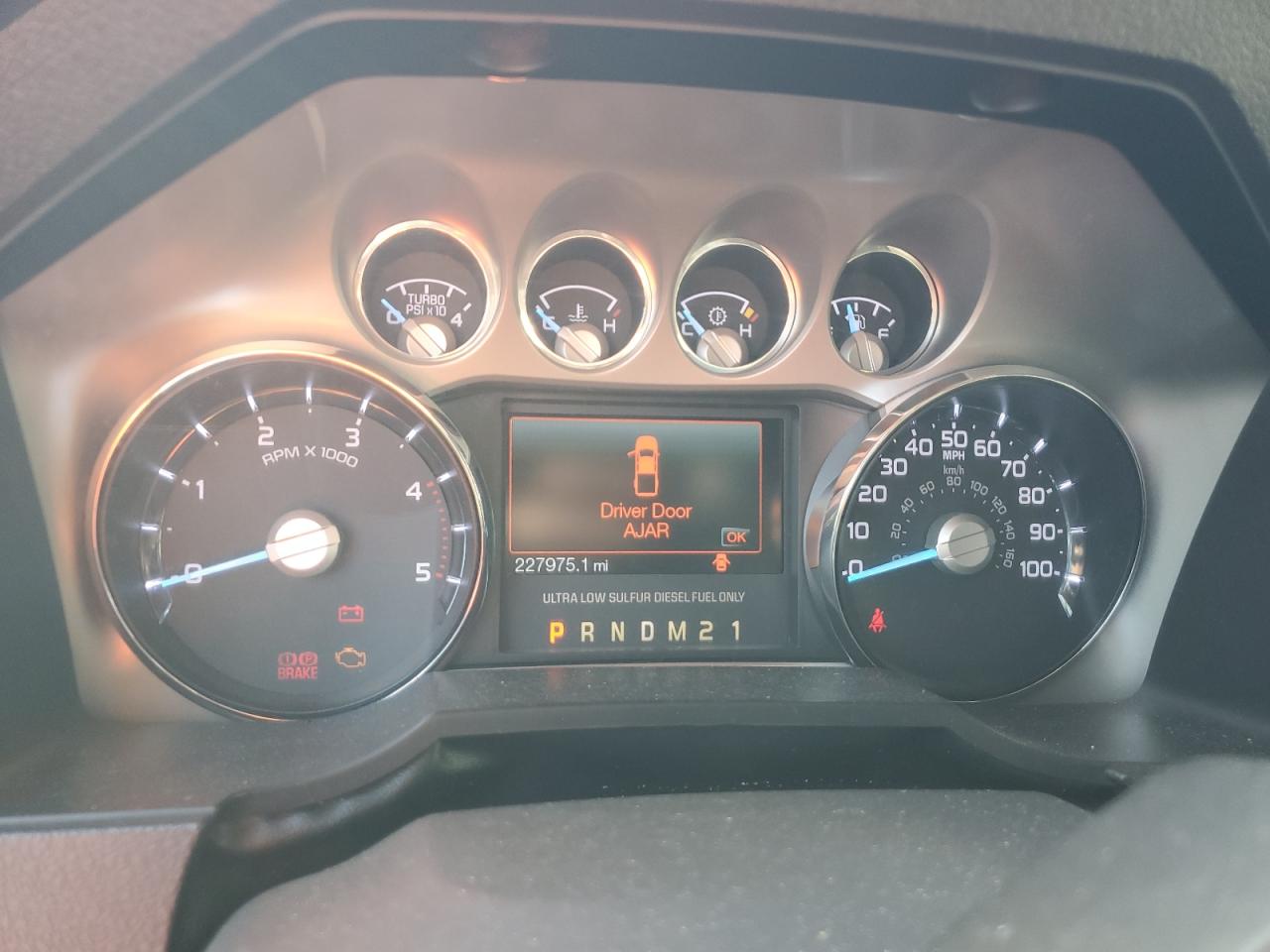 FORD F-250 SUPER DUTY