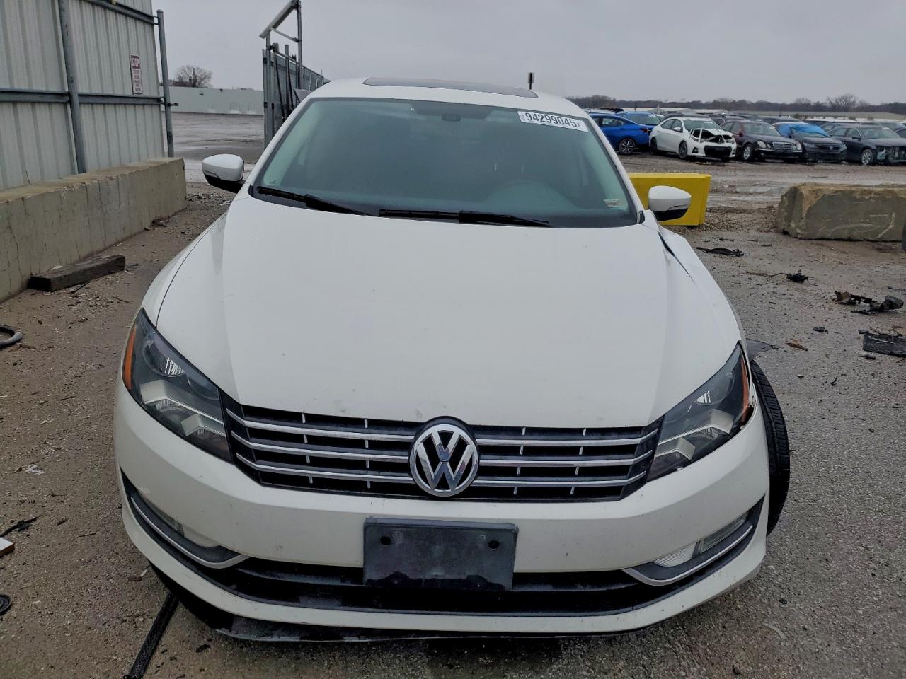 VOLKSWAGEN PASSAT SEL