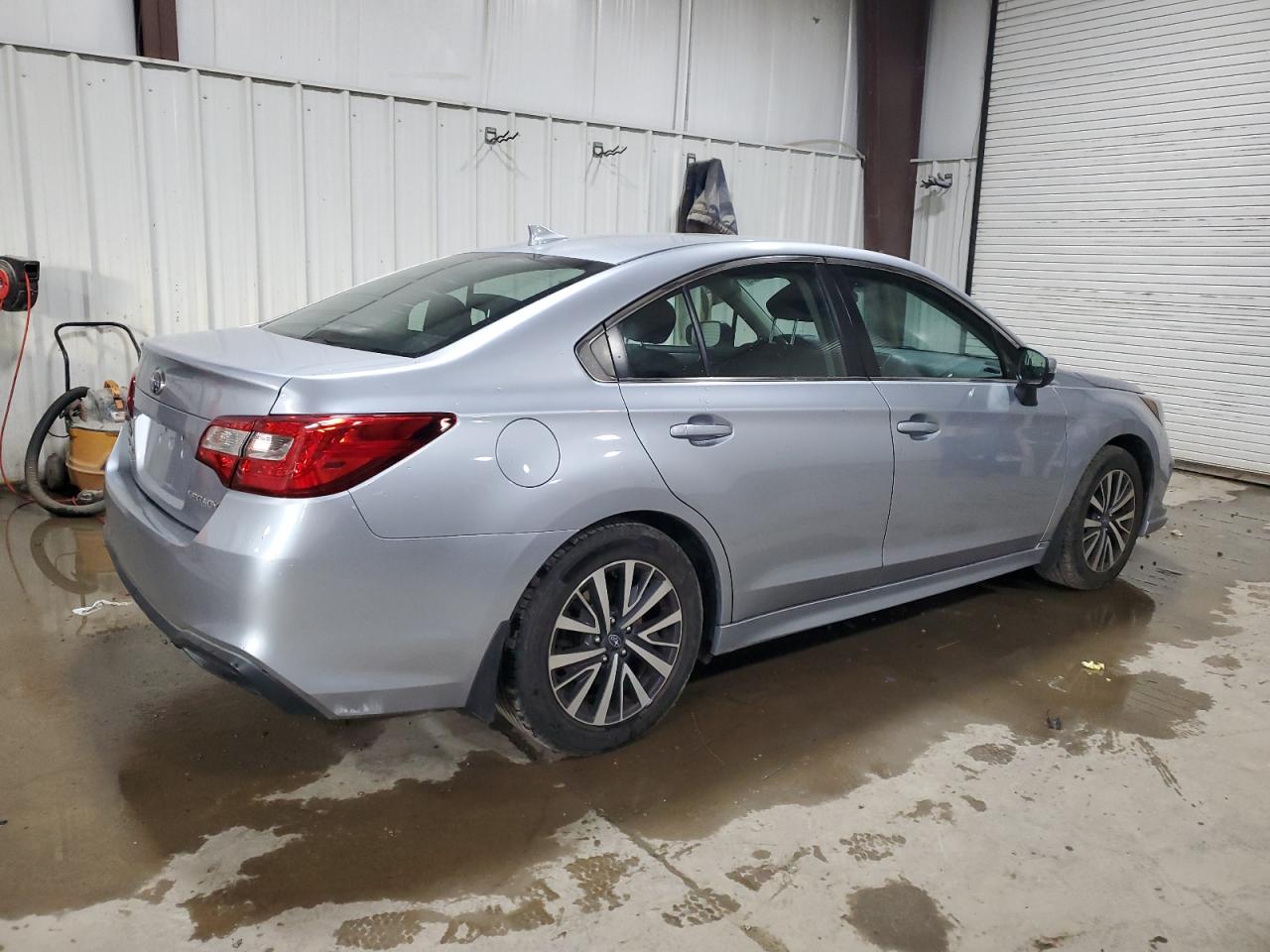 SUBARU LEGACY 2.5I PREMIUM