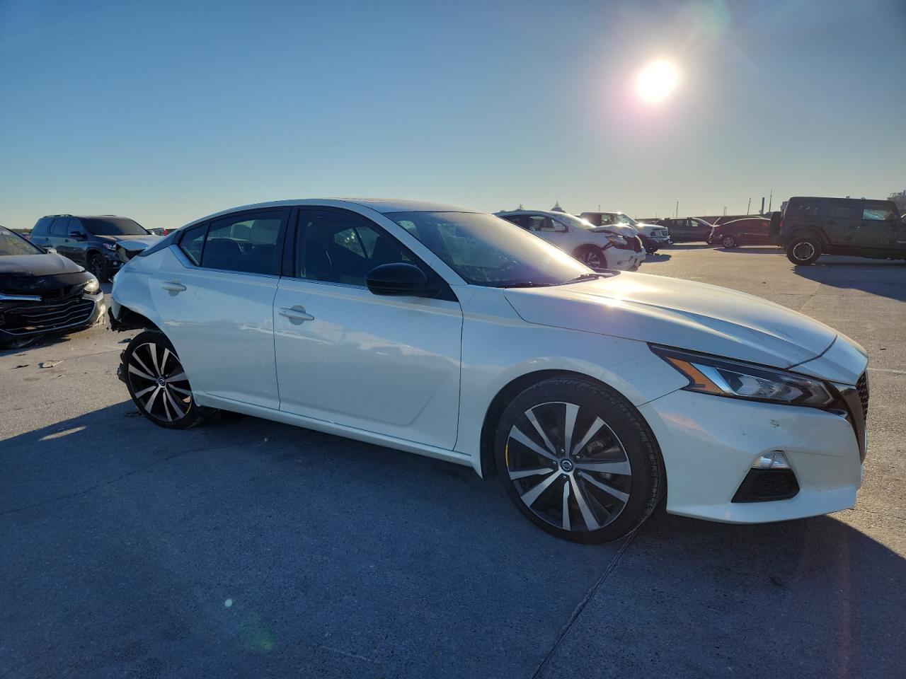 Lot #3316093309 2019 NISSAN ALTIMA SR