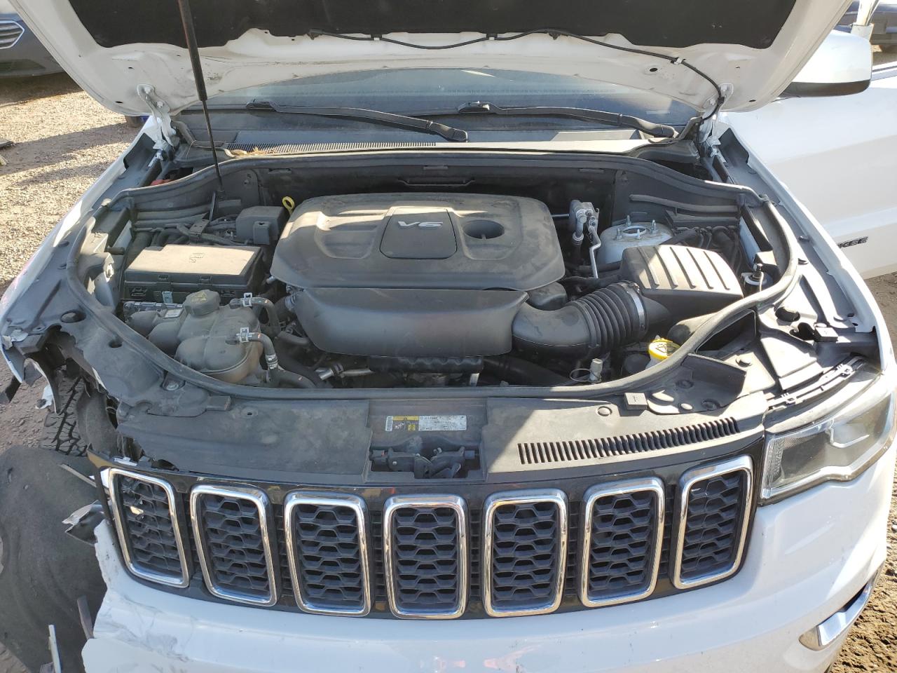 JEEP GRAND CHEROKEE LAREDO