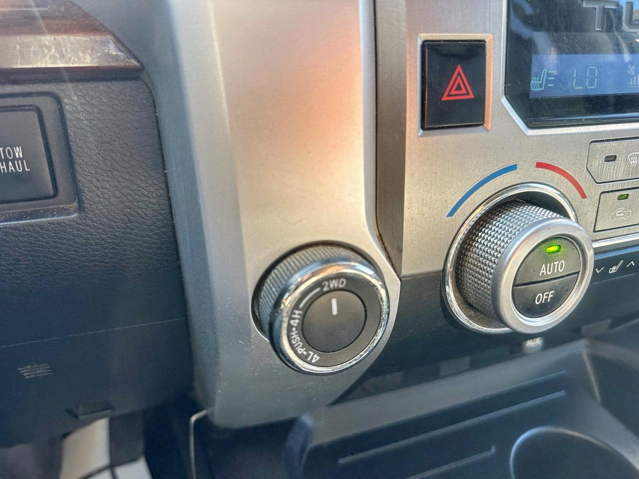 TOYOTA TUNDRA CREWMAX LIMITED