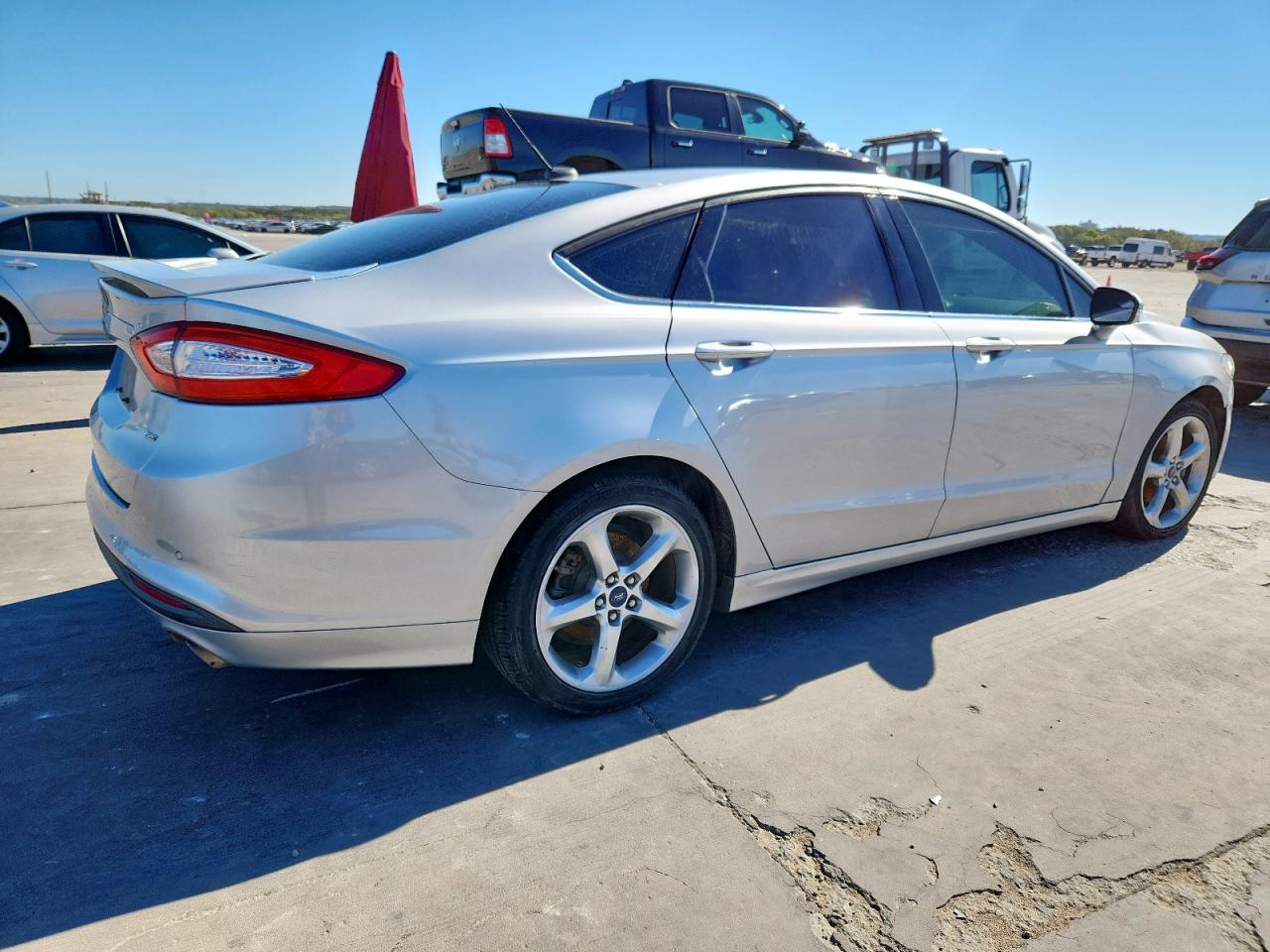 FORD FUSION SE