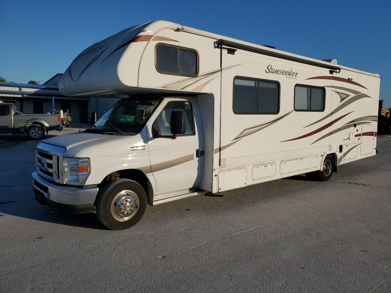Lot #3311513234 2017 FORD ECONOLINE