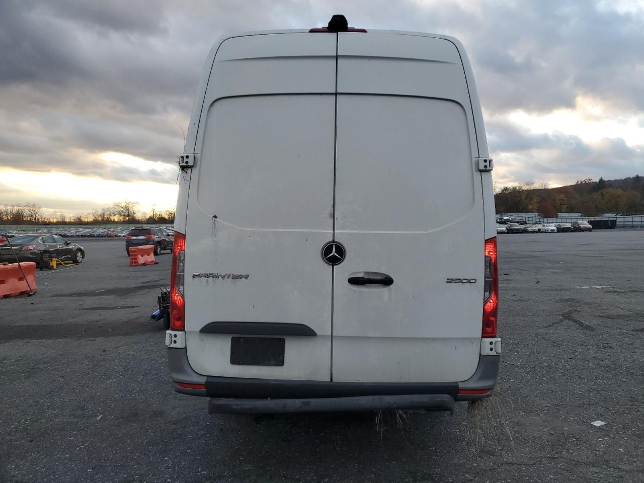 MERCEDES-BENZ SPRINTER 2500
