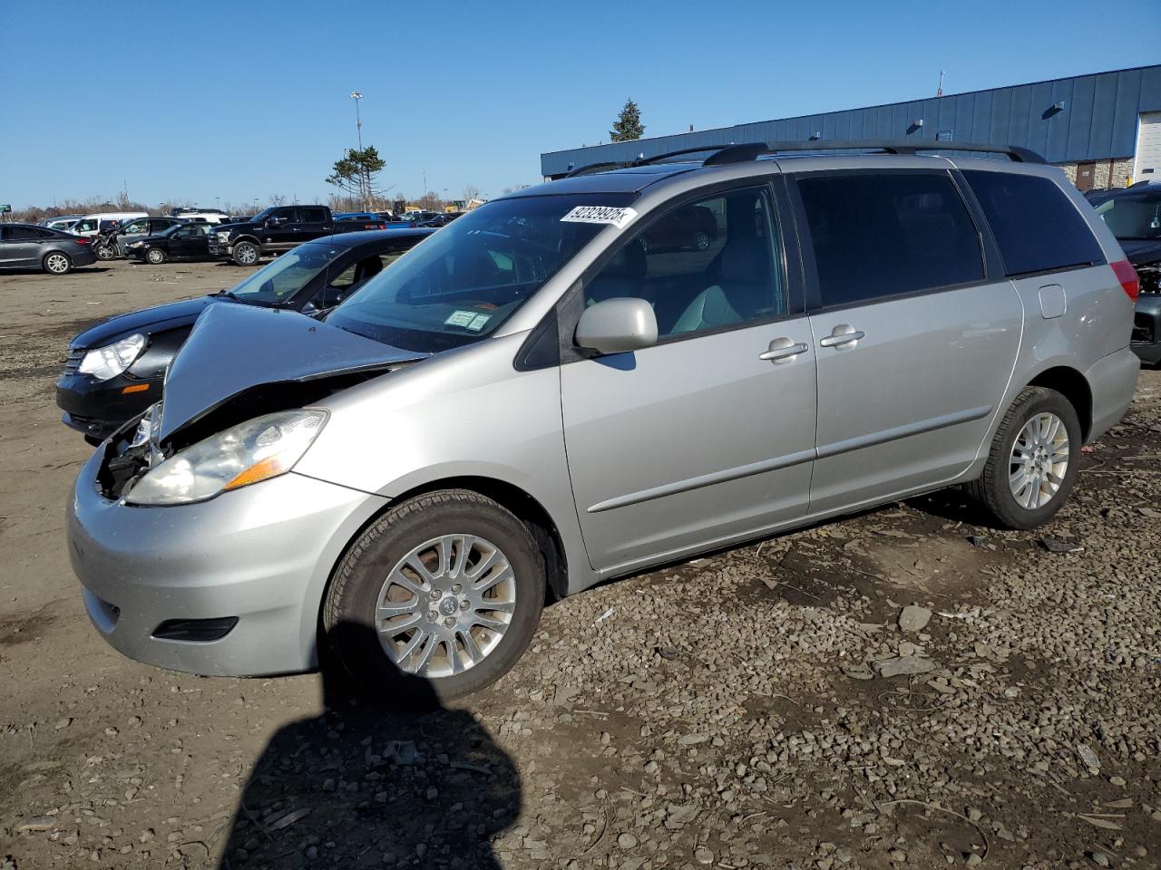 Lot #3298059130 2008 TOYOTA SIENNA XLE