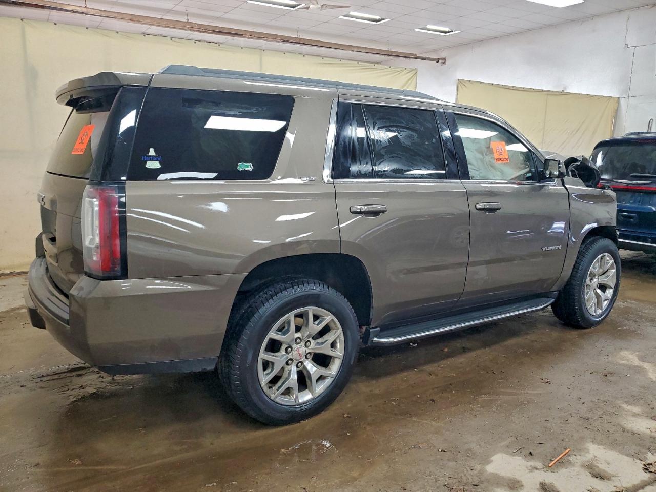 GMC YUKON SLT
