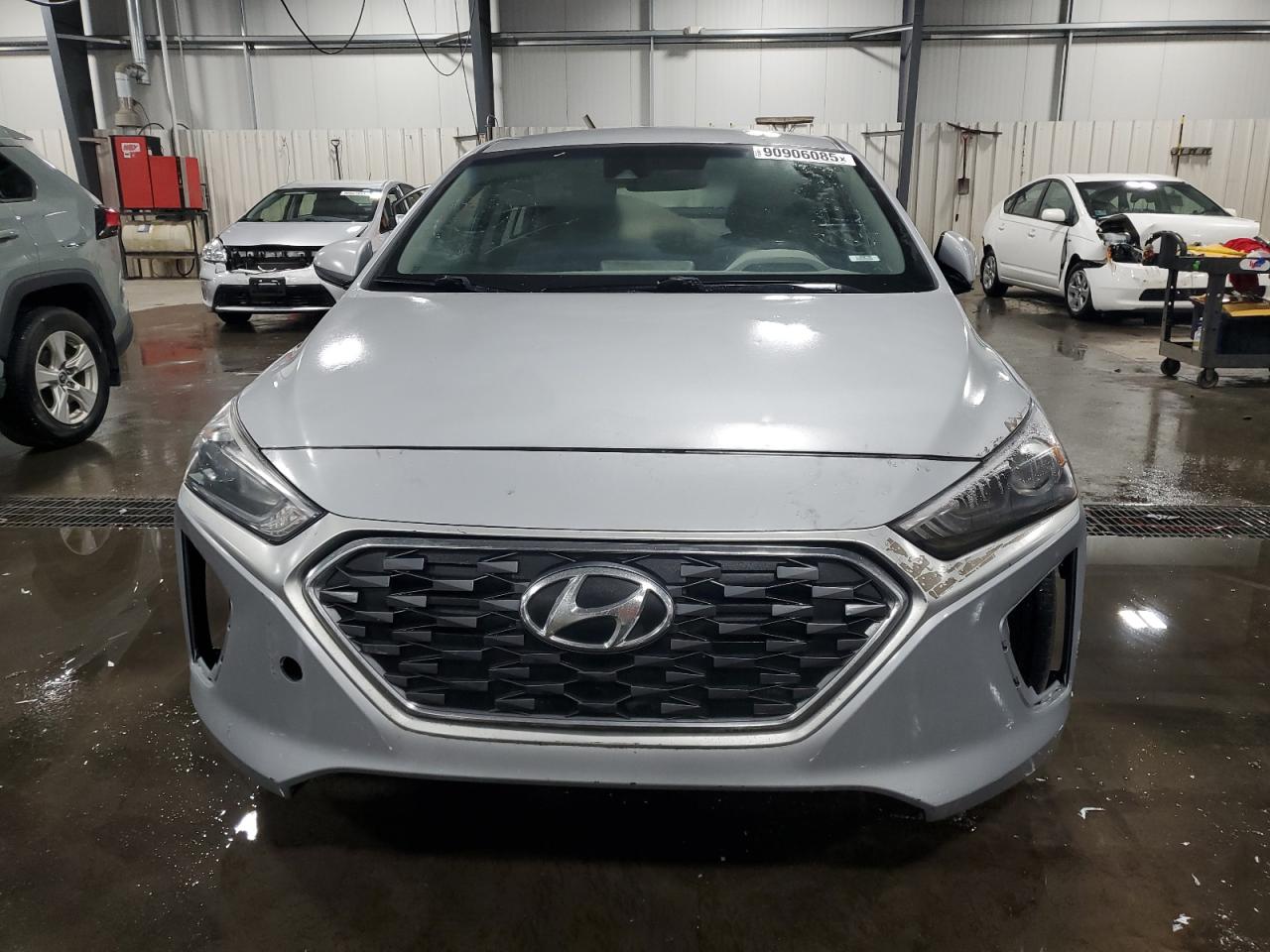HYUNDAI IONIQ BLUE