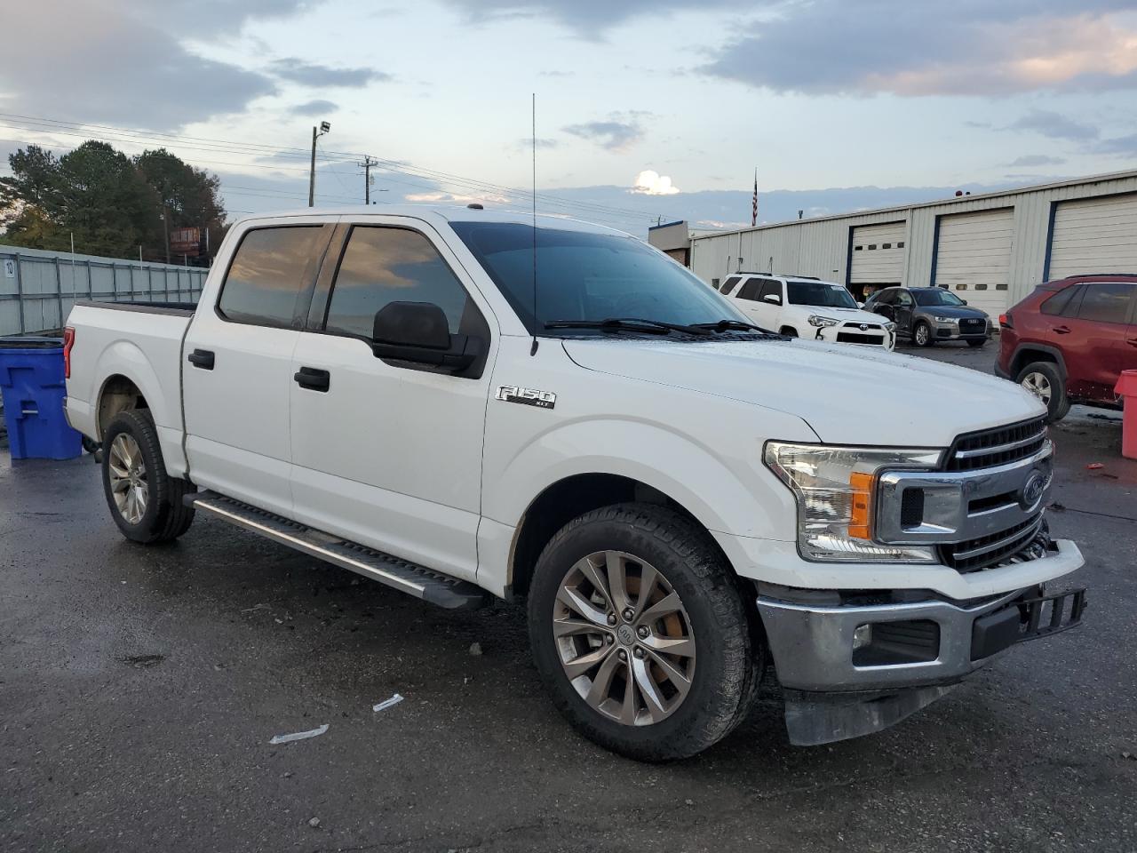 FORD F-150 SUPERCREW