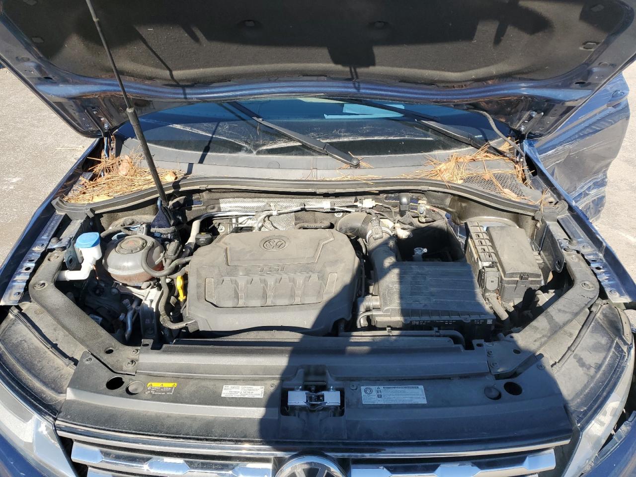 VOLKSWAGEN TIGUAN SE