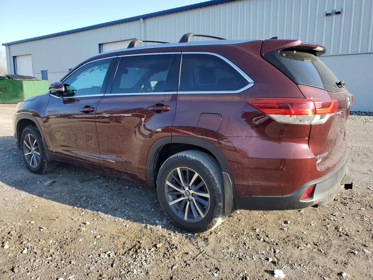 TOYOTA HIGHLANDER SE