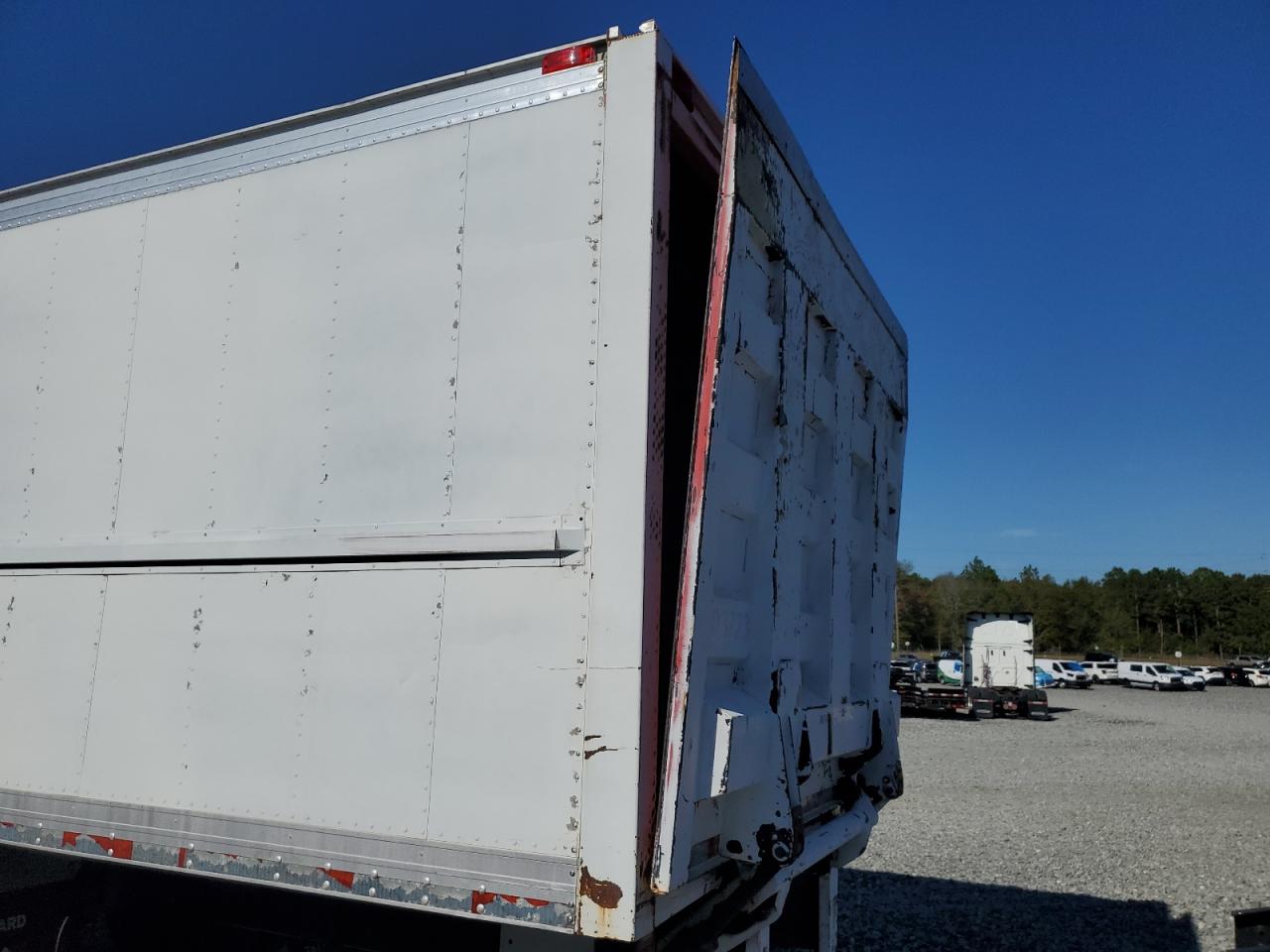 Lot #3285594306 2008 HINO HINO 268