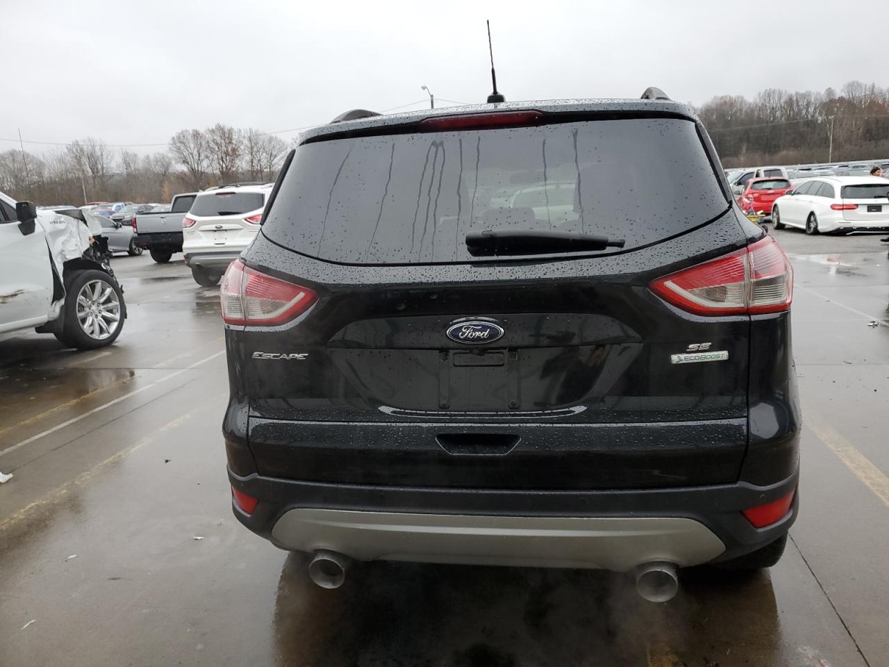 FORD ESCAPE SE