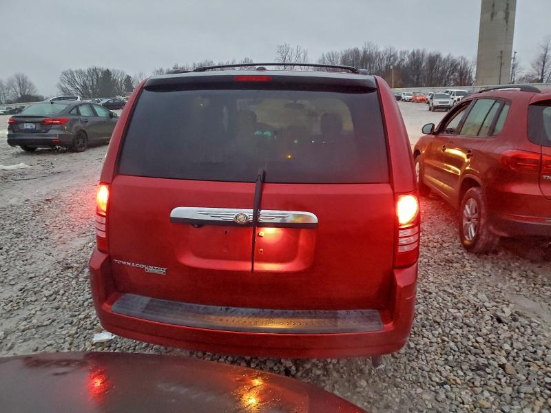 2008 CHRYSLER TOWN & COU #3302772400