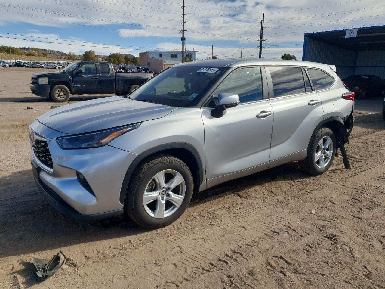 Lot #3302115137 2023 TOYOTA HIGHLANDER