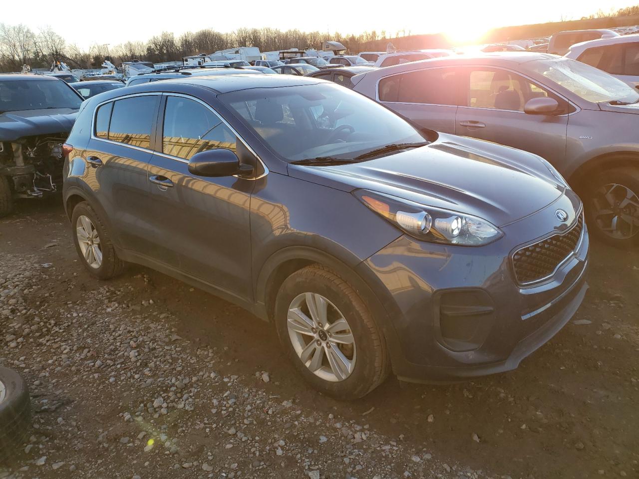 KIA SPORTAGE LX