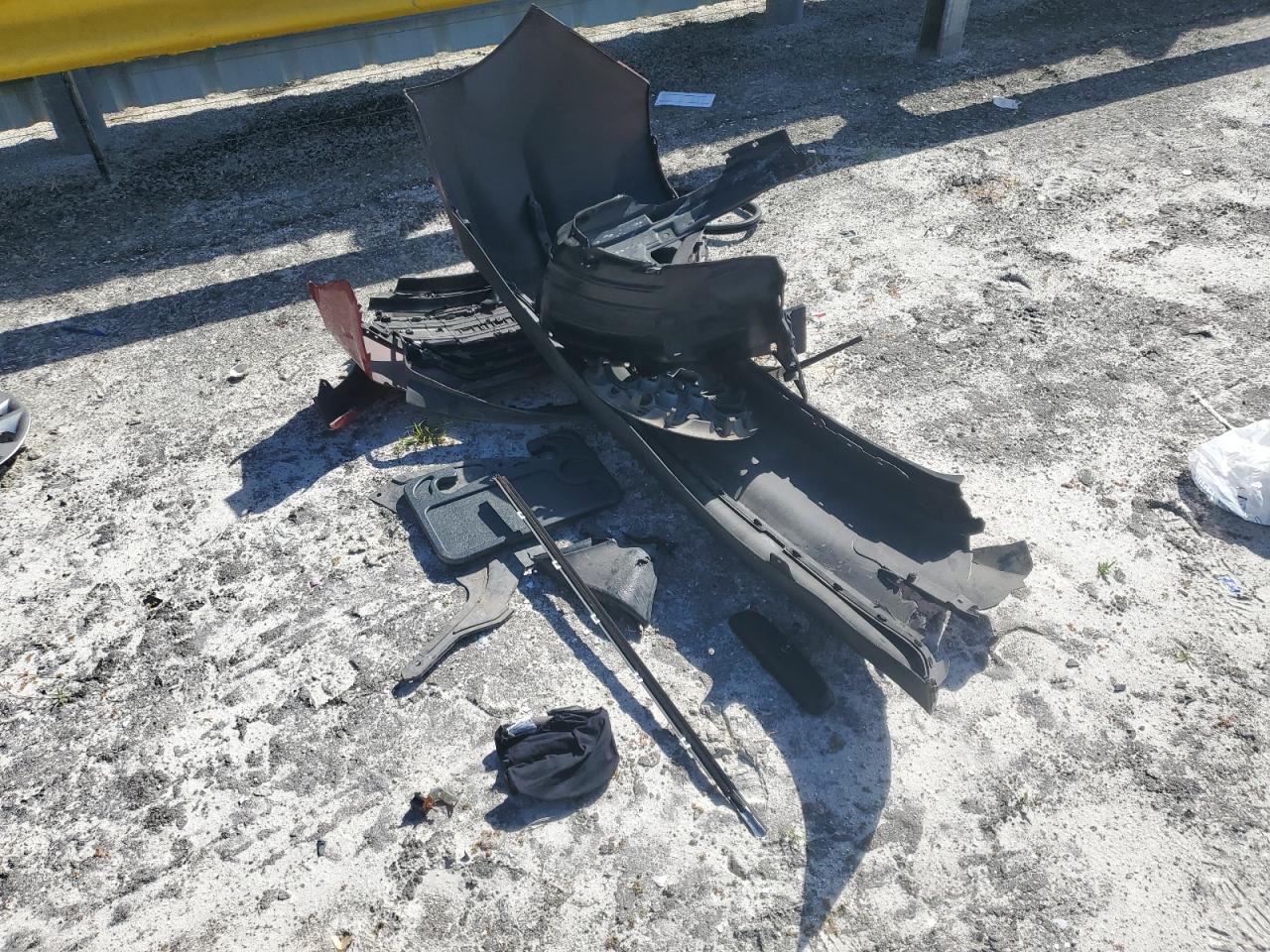 Lot #3302843900 2017 HYUNDAI ELANTRA