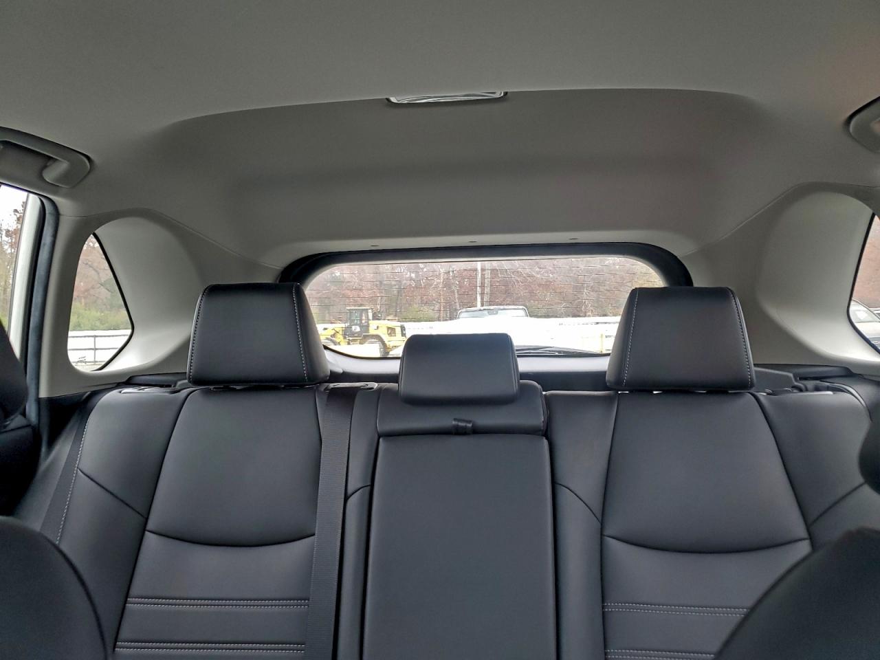 TOYOTA RAV4 XLE PREMIUM