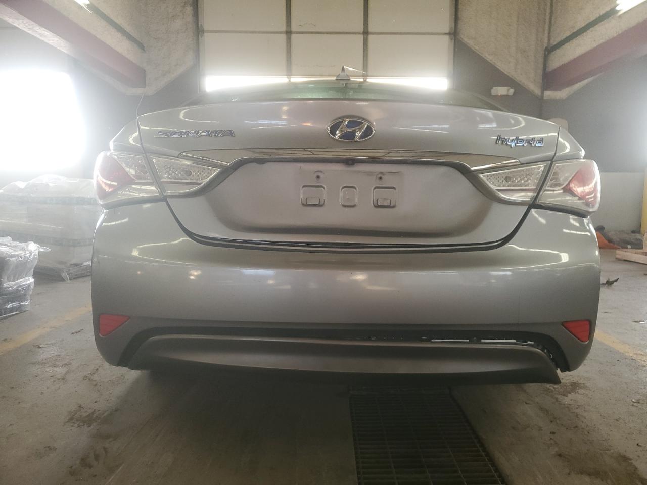 HYUNDAI SONATA HYBRID