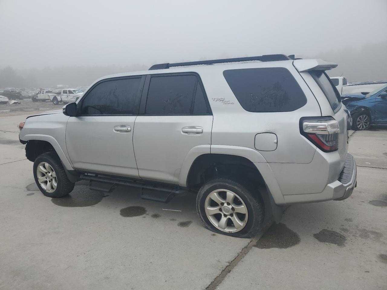 TOYOTA 4RUNNER SR5 PREMIUM